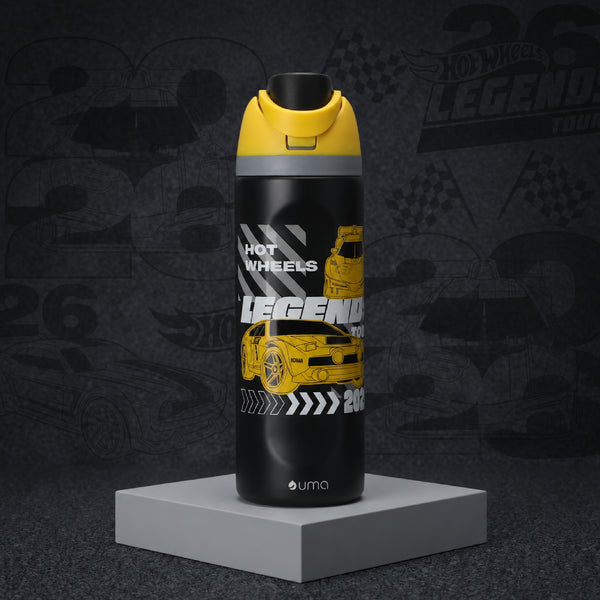 Botella Térmica Insulada Hot Wheels Legends Drift Yellow Lid 750 ml UMA — ambientada sobre fondo Hot Wheels Legends