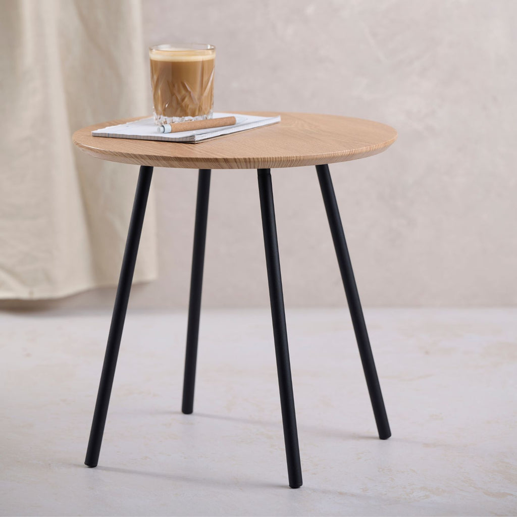 Default Title · Mesa Lateral MDF con Lámina de PVC 55x45 cm DAY, en uso