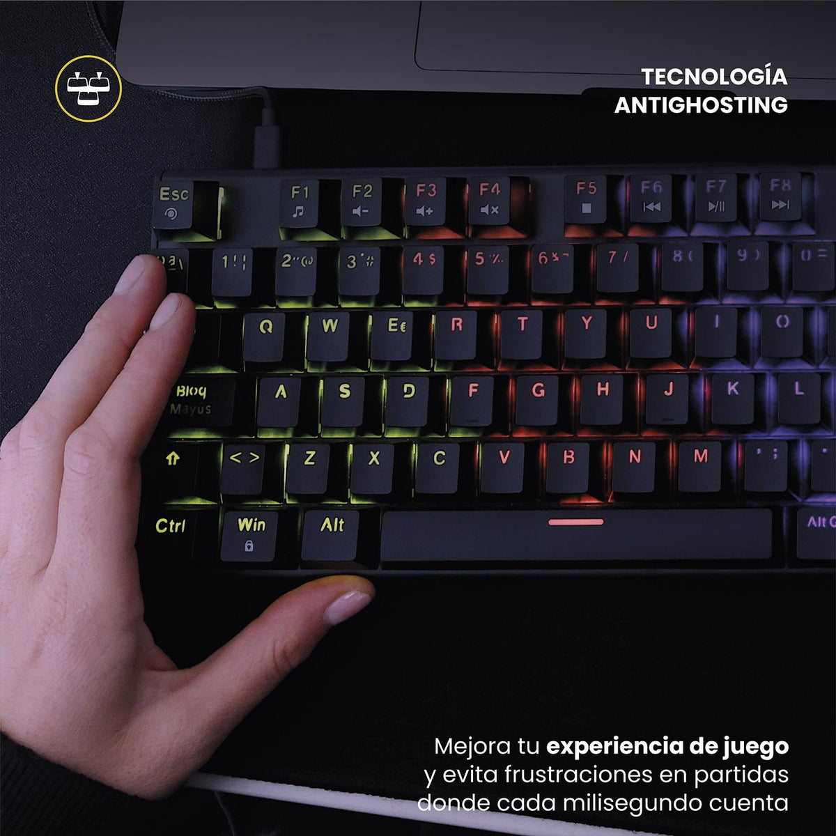 LEVO NovaBlade — perfil lateral de las teclas mecánicas y estructura tenkeyless