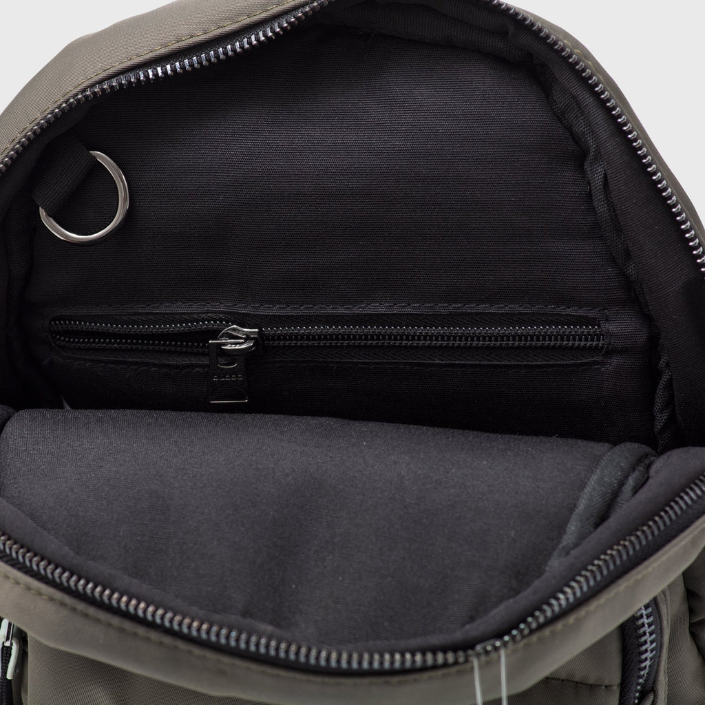 Mochila Victoria Gris vista del interior