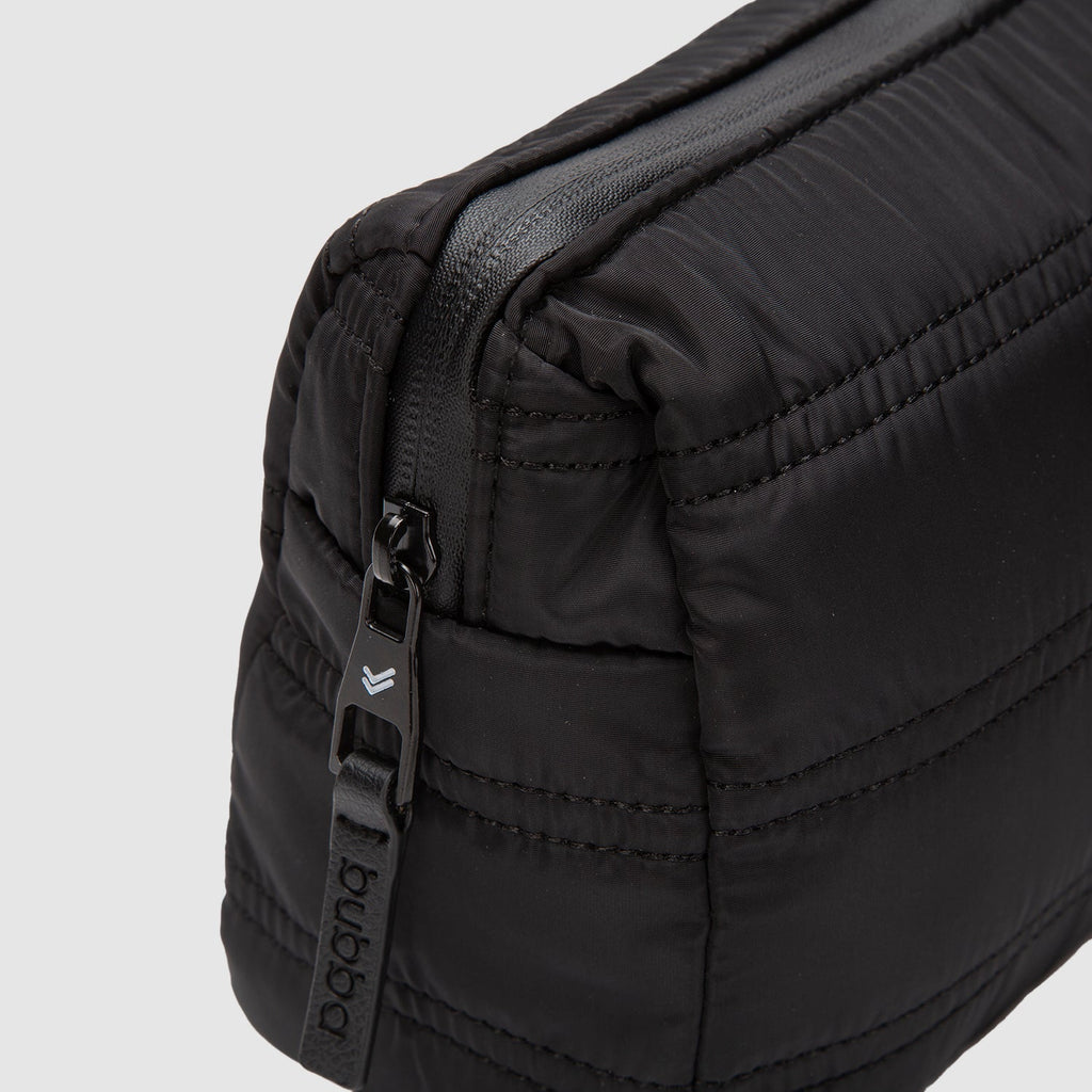 Neceser Originals Matte Black Velvet (M) detalle del cierre