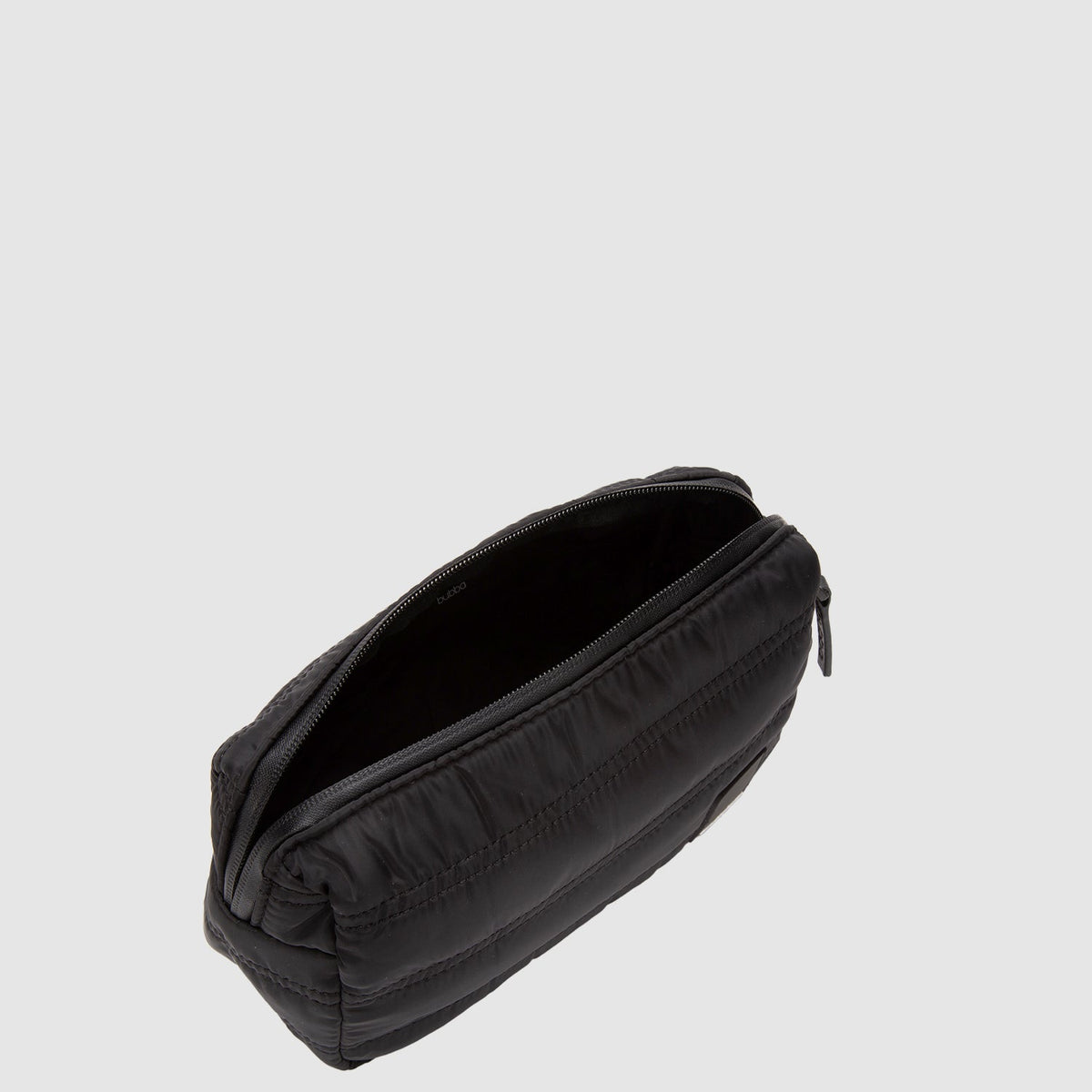 Neceser Originals Matte Black Velvet (M) abierto