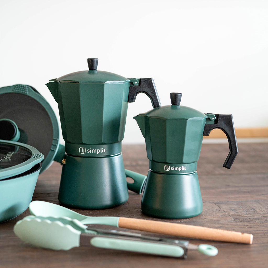 Verde · Cafetera Italiana Lucca 4 tazas 300 ml de aluminio Simplit, en contexto de cocina