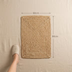 Alfombra Yute Natural 60x90cm en sofá beige — Atmosphera Francia