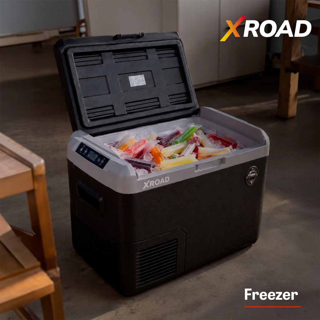 Cooler Freezer 40L Xroad abierto con helados, funciona como freezer
