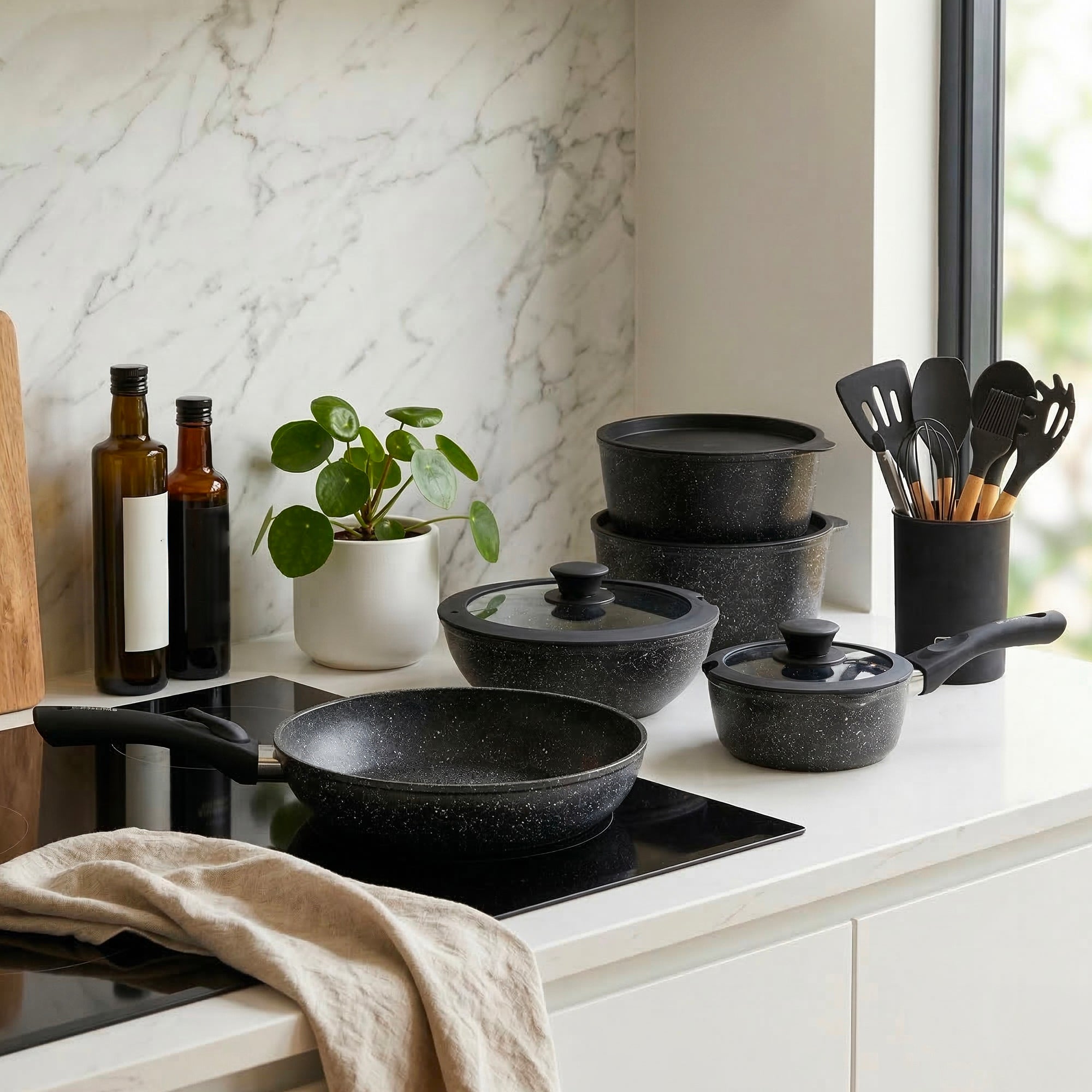 Batería Cocina Oxford + Set 12 Utensilios Negro Simplit