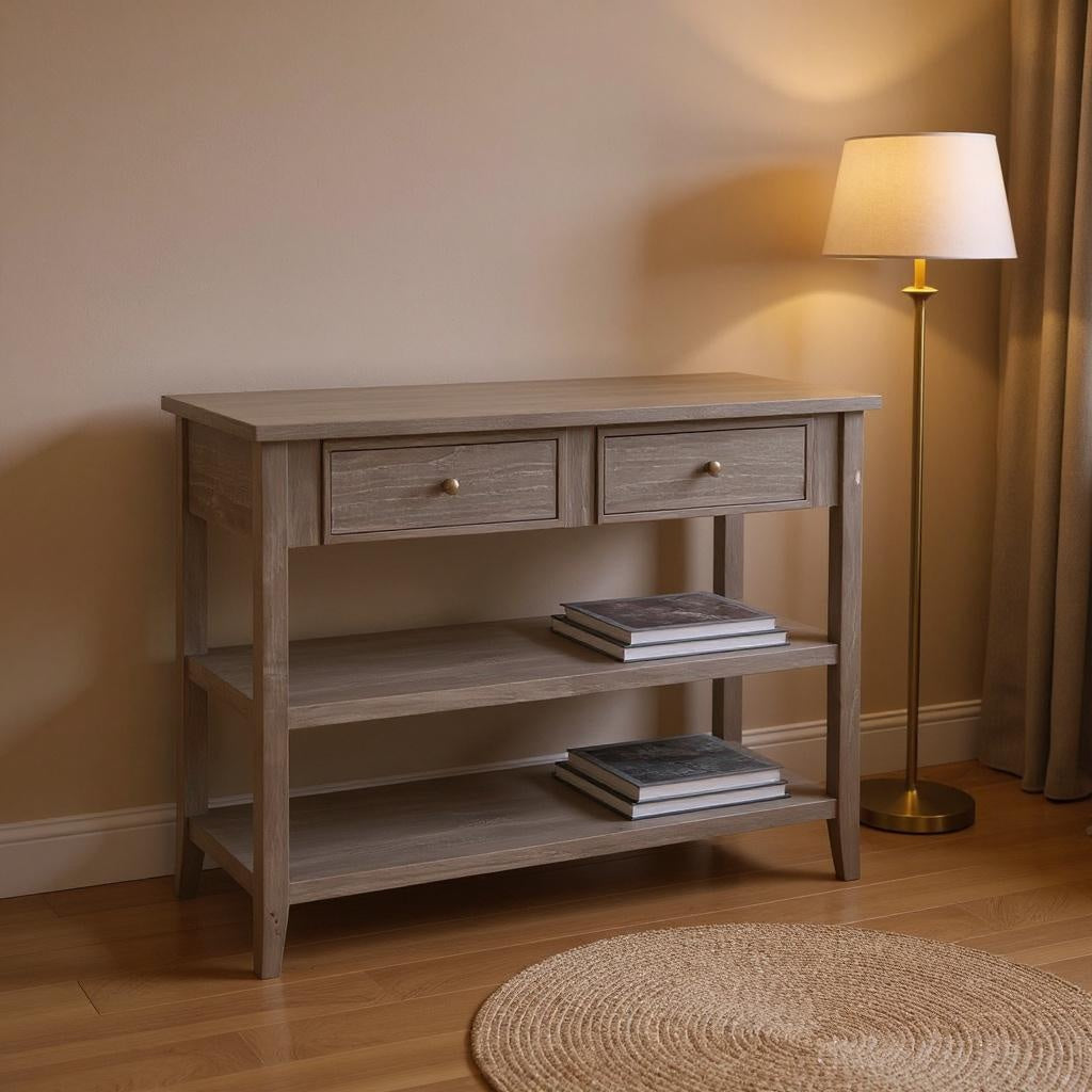 Arrimo Charme L110 gris washed en living con lámpara brass - Atmosphera Francia