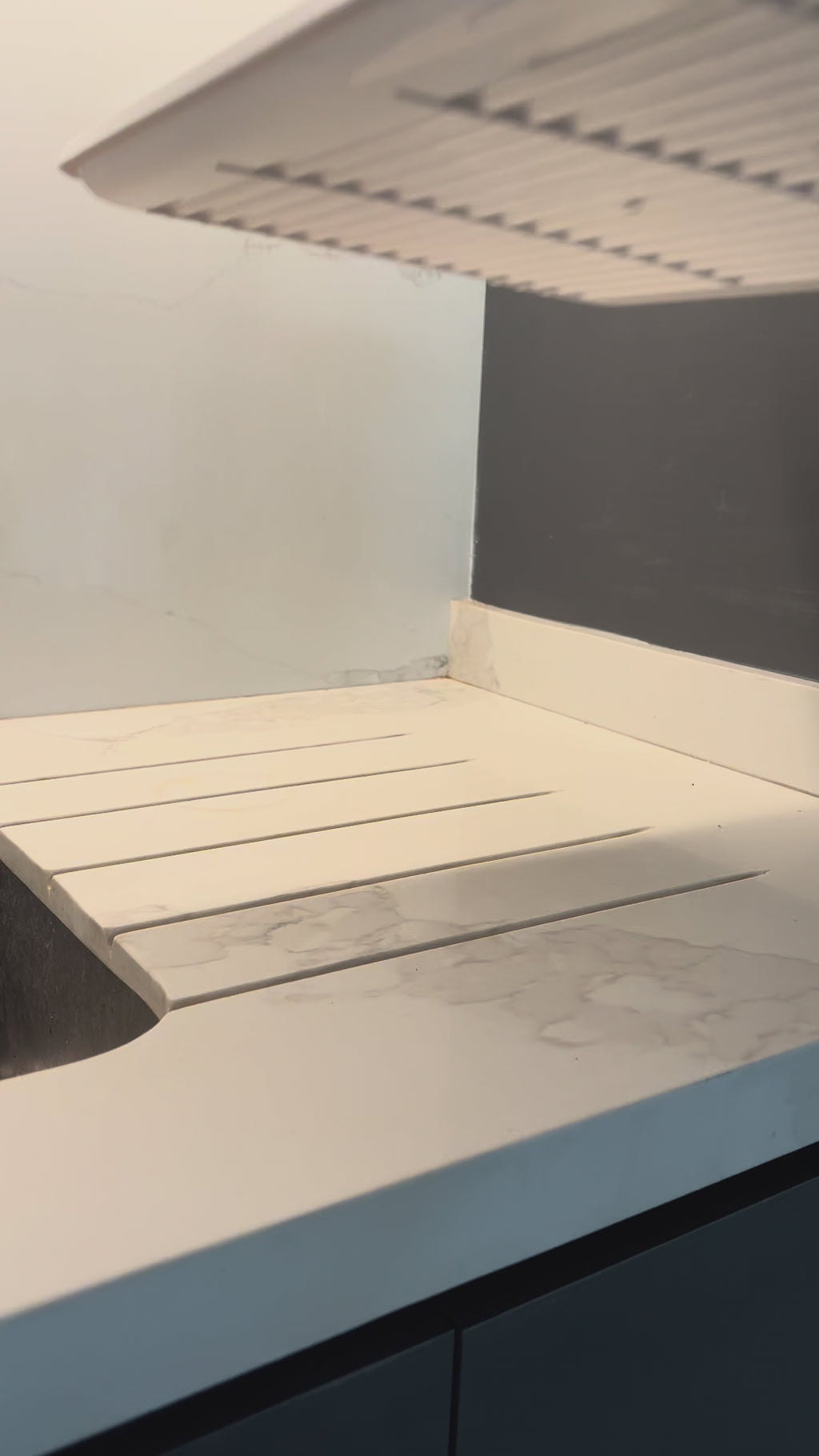 Video Secaplatos Escurridor 2 Niveles Acero Inox Blanco Simplit