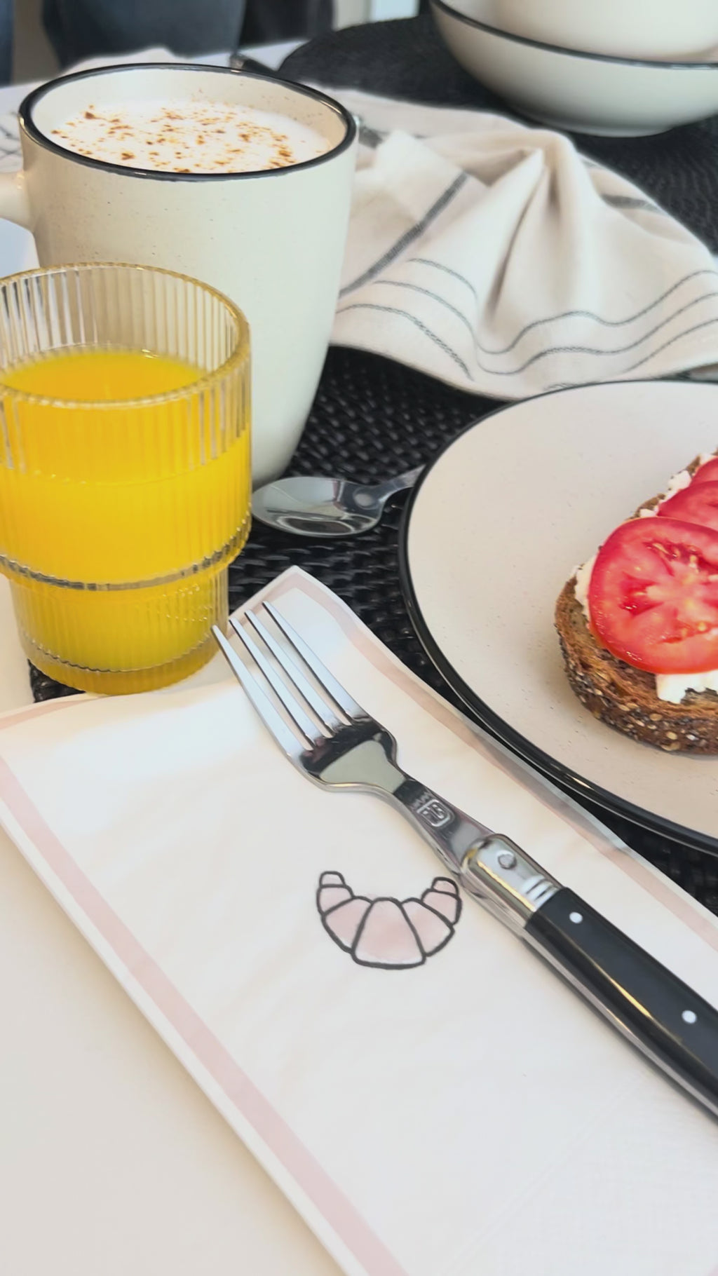 Video Cuchilleria Paris.MOV