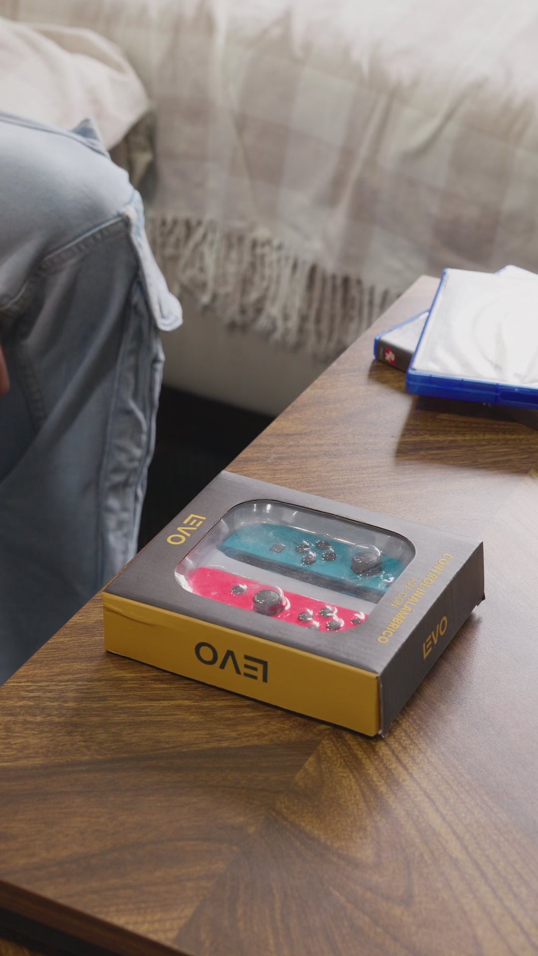 gaming-control-nintendo-levo-vid.mp4