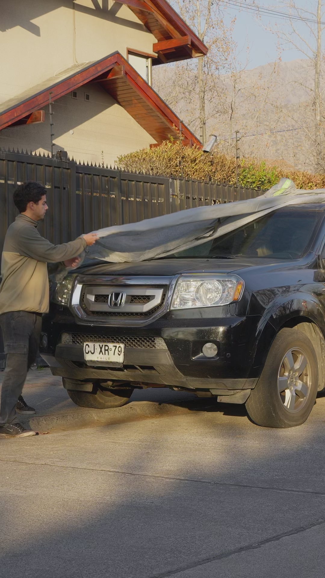funda-cubre-suv-xroad-vid.mp4