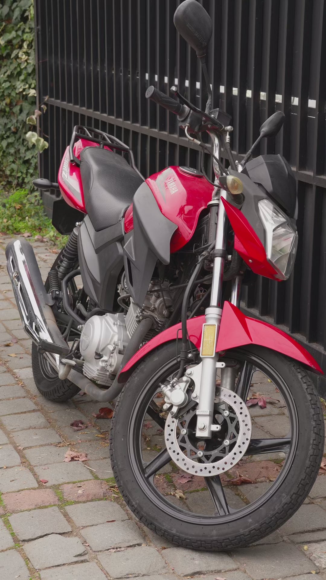 funda-cubre-moto-xroad-vid.mp4