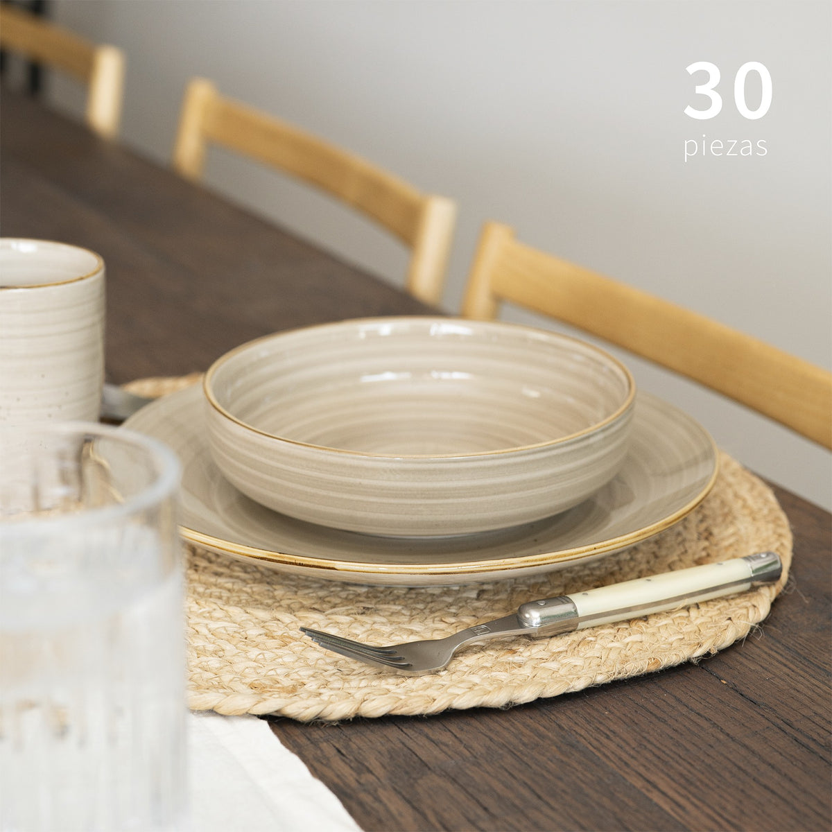 Juego Loza Cerámica 30 pcs Siena 6 personas Simplit — 30 piezas, plato de fondo con plato hondo en mesa de madera